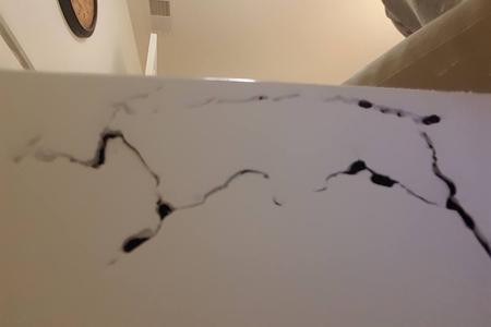 cracks in side of bathtub